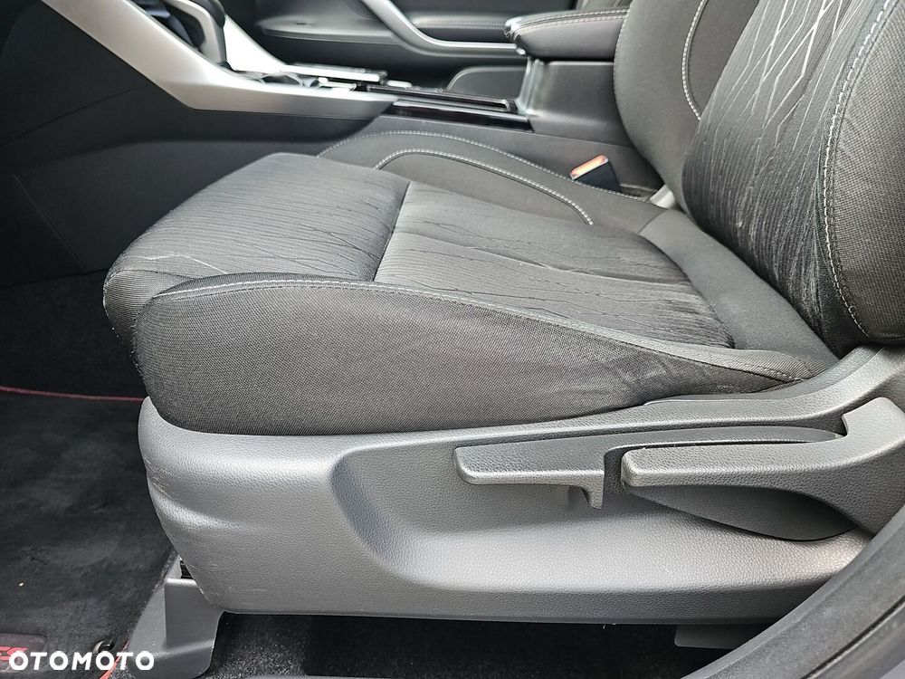 Mitsubishi Eclipse Cross - 24