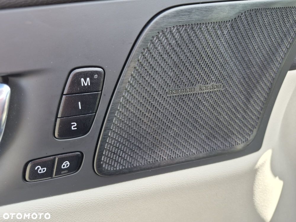 Volvo XC 60 B4 B Inscription - 19