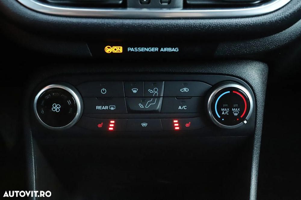 Ford Fiesta 1.0 EcoBoost Powershift SYNC Edition - 24