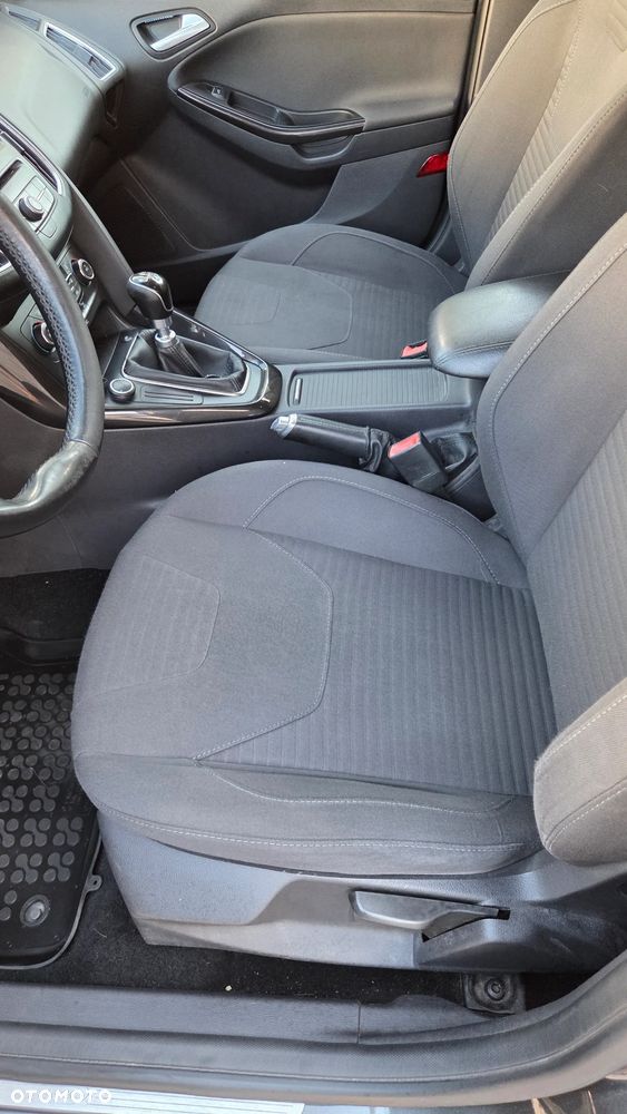 Ford Focus 1.6 TDCi Titanium - 14