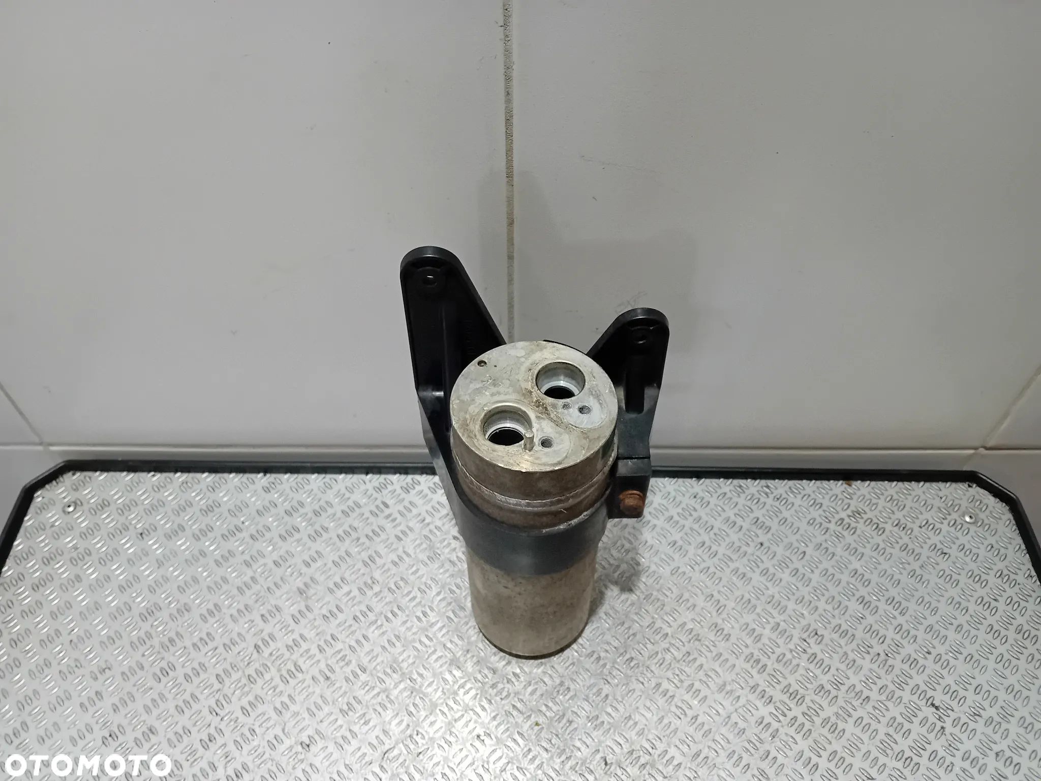 osuszacz klimatyzacji Audi A4 B7 3.0 D 2006 8E0820193E - 1