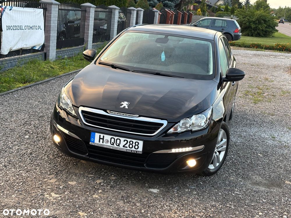 Peugeot 308 - 1