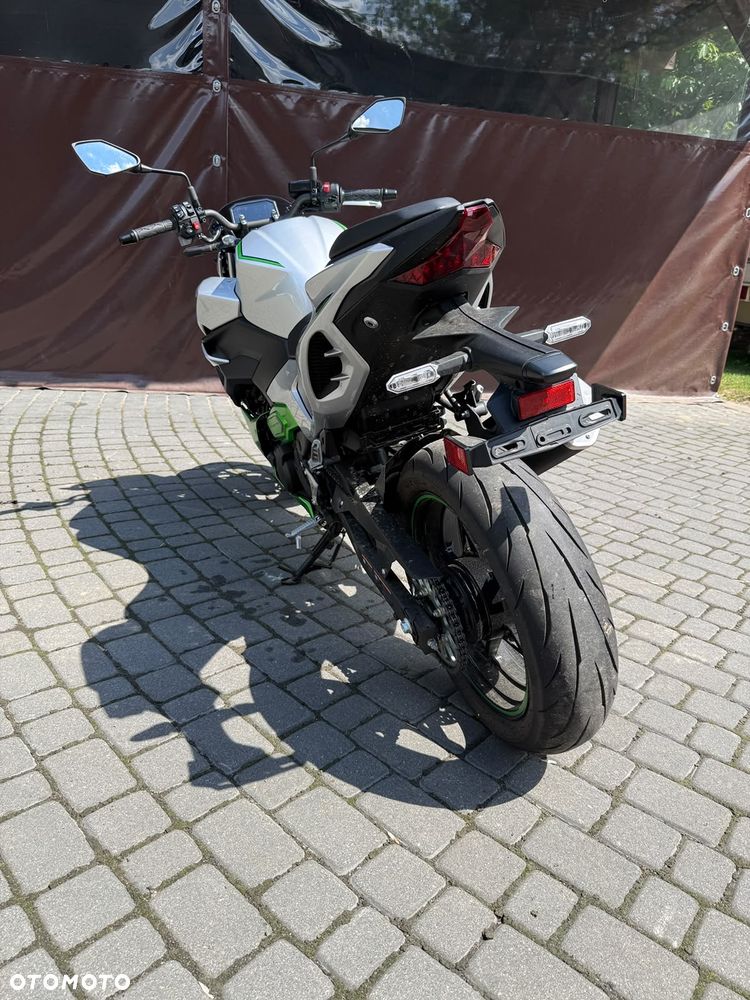 Kawasaki Z - 15