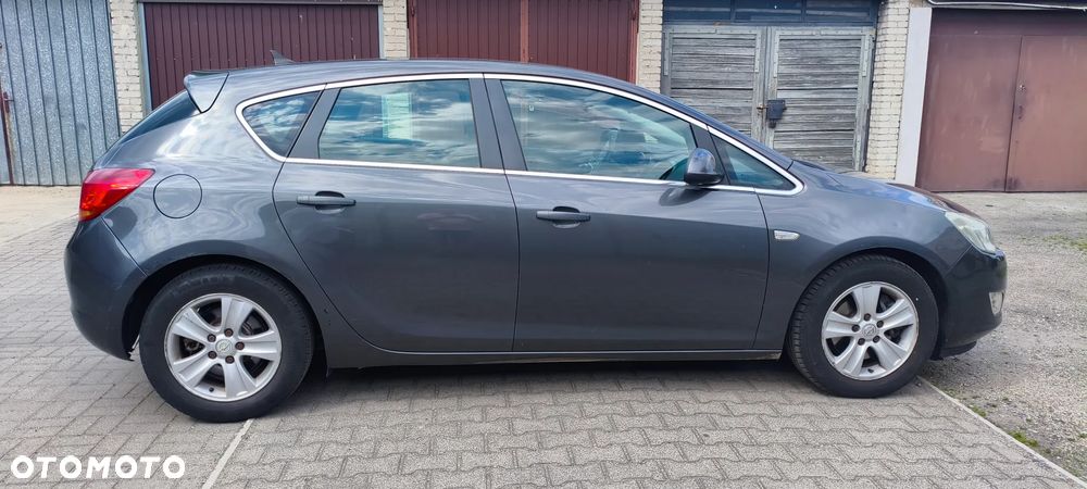 Opel Astra 1.7 CDTI DPF Design Edition - 3