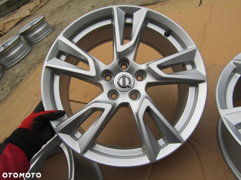 Felgi 18 Volvo XC40 XC60 XC 60 V90 S80 S90 Ford Focus Kuga Mondeo C-MAX - 16