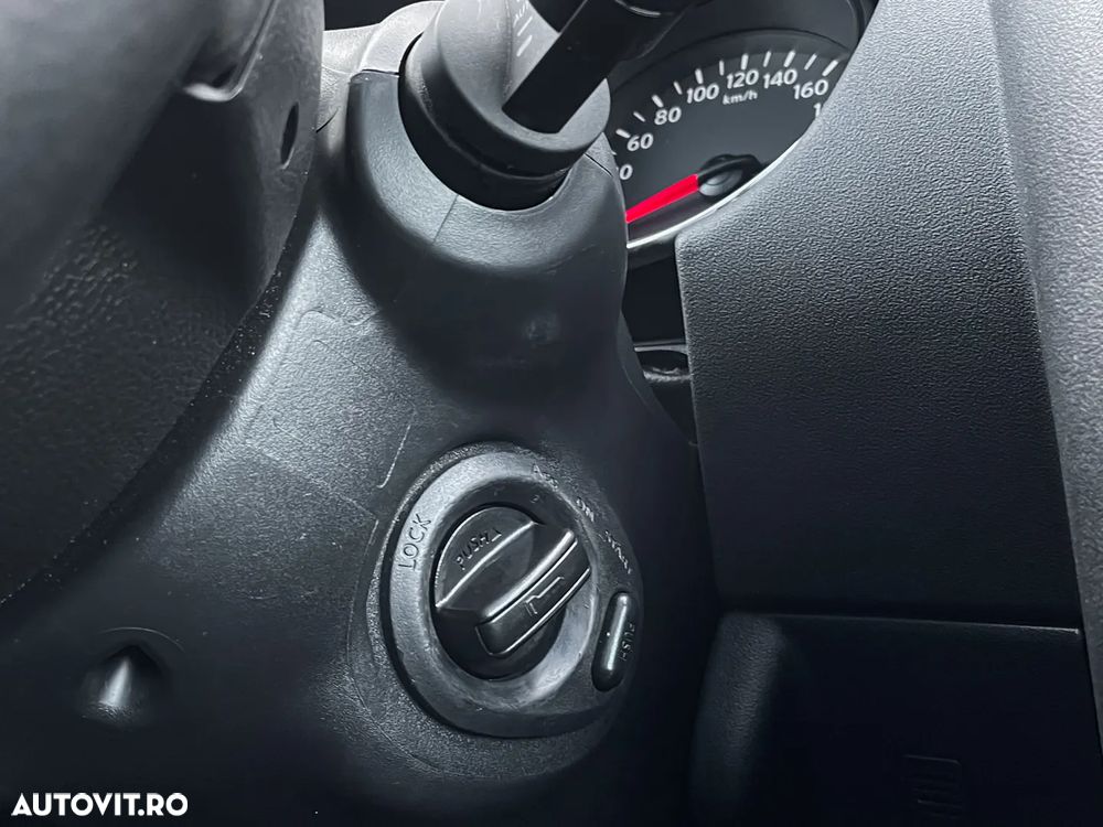 Nissan Qashqai 2.0 dCi DPF tekna - 23