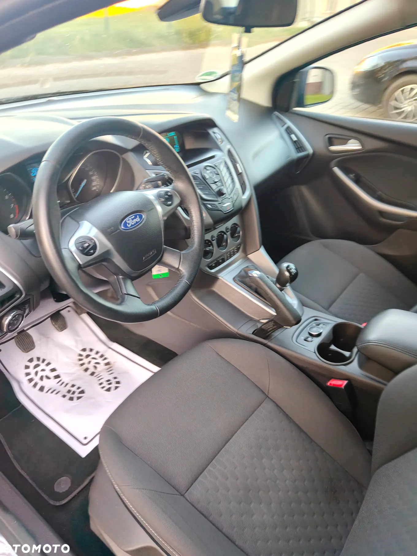 Ford Focus - 8