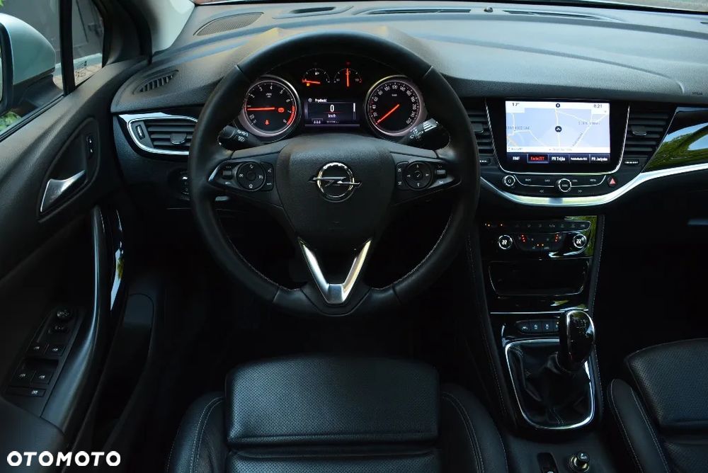 Opel Astra 1.4 T Elite - 9