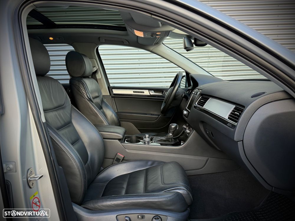 VW Touareg 3.0 TDI V6 Top Tiptronic - 10