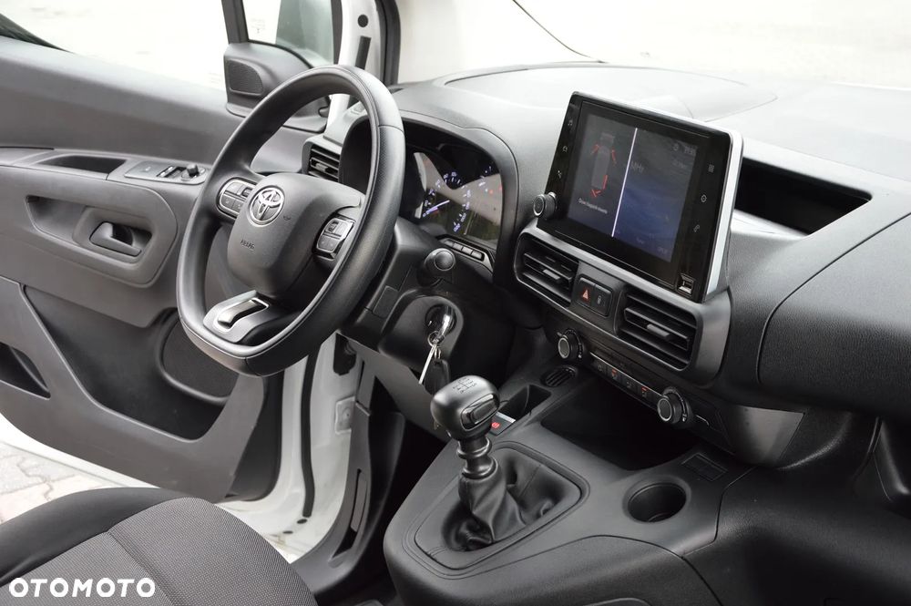 Toyota PROACE CITY LONG XL - 28