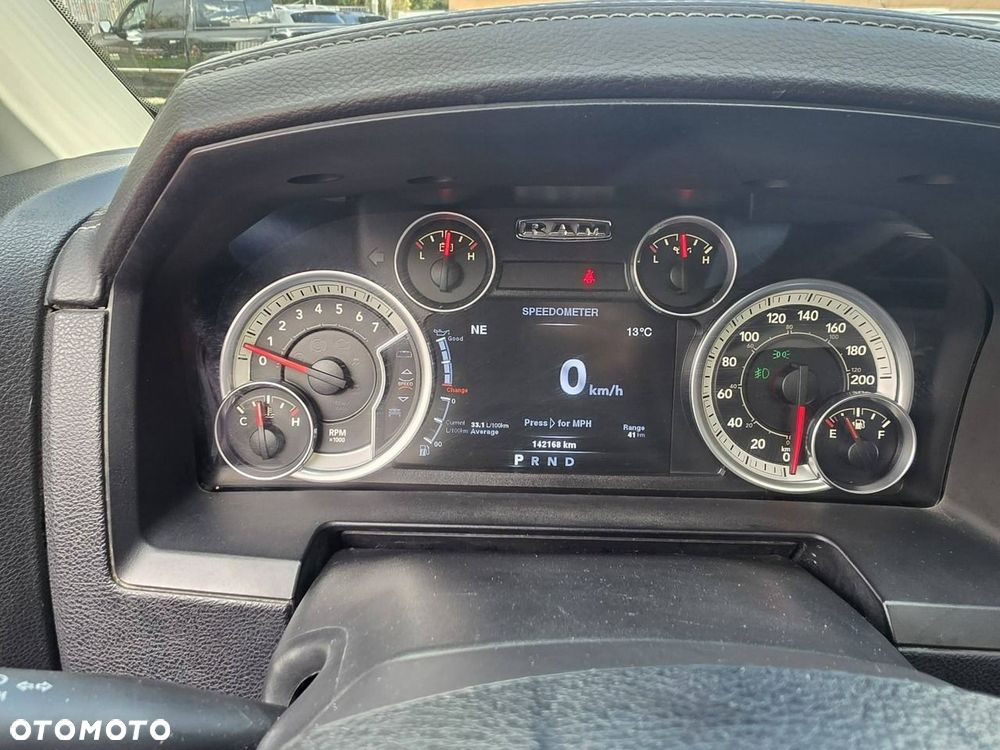 RAM 1500 Crew Cab Laramie - 9