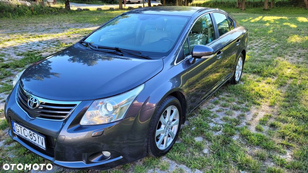 Toyota Avensis 1.8 Premium - 29