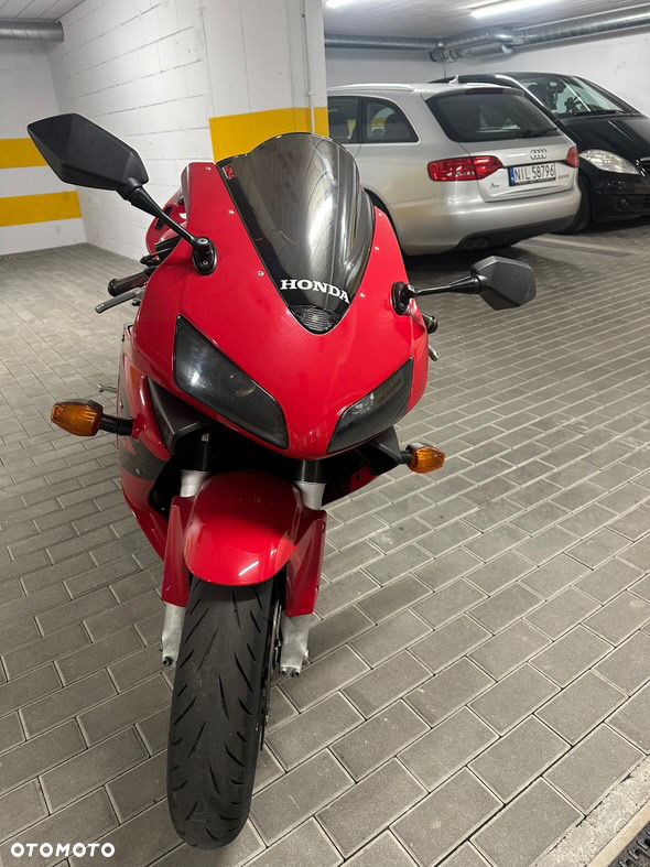 Honda CBR - 4