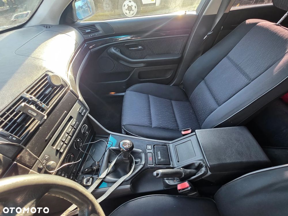 BMW Seria 5 545i - 15