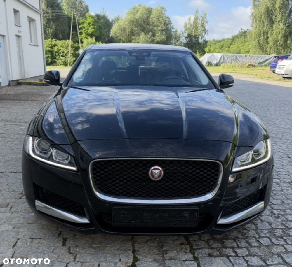 Jaguar XF - 7