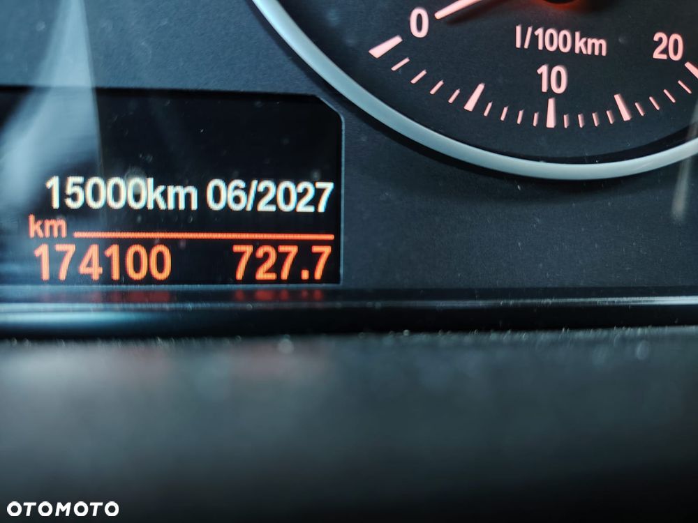 BMW Seria 3 - 12