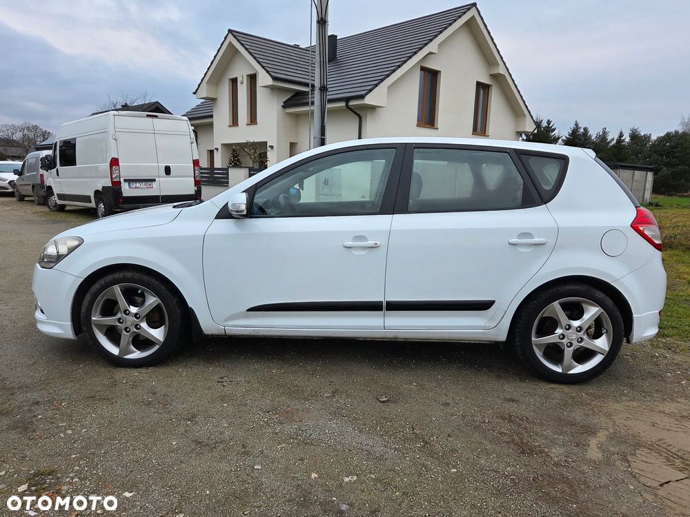 Kia Ceed 1.6 CRDi 128 97g Edition 7 - 12