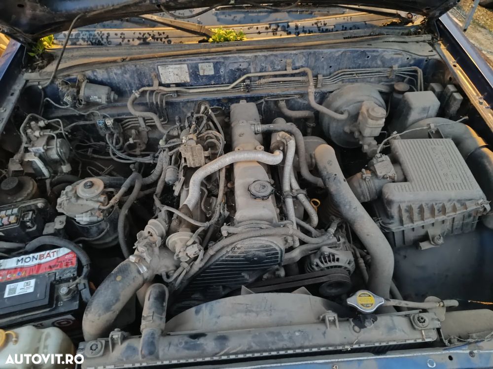 Dezmembrez Mazda b2500 sau Ford ranger fabr 2005 - 4