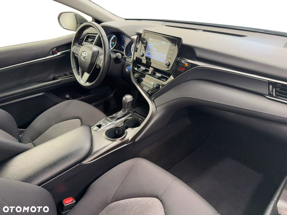 Toyota Camry - 14