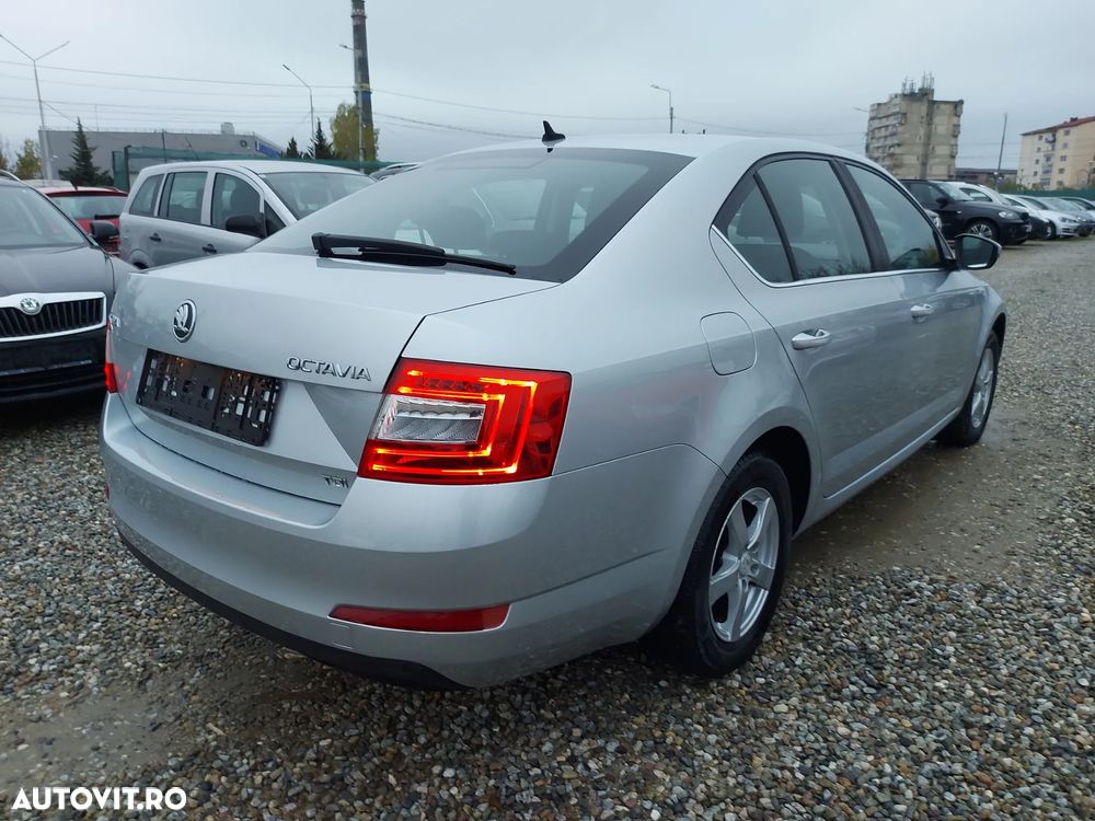 Skoda Octavia - 2