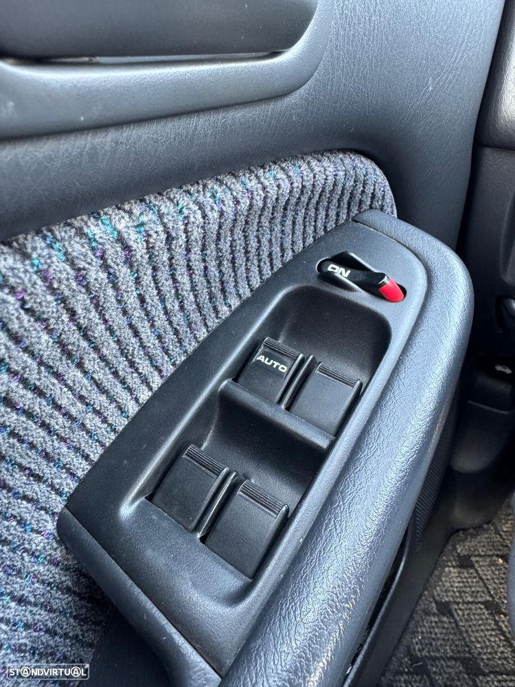 Honda Civic 1.5i LS - 9