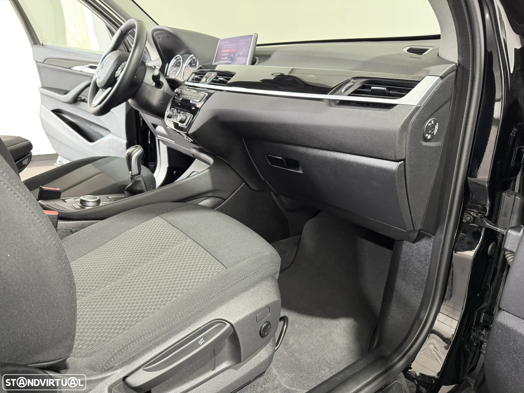 BMW X1 16 d sDrive Advantage - 42