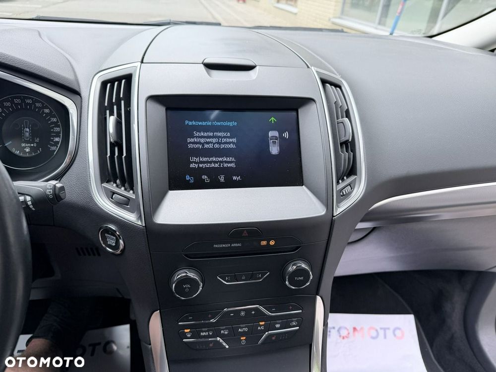 Ford S-Max - 35