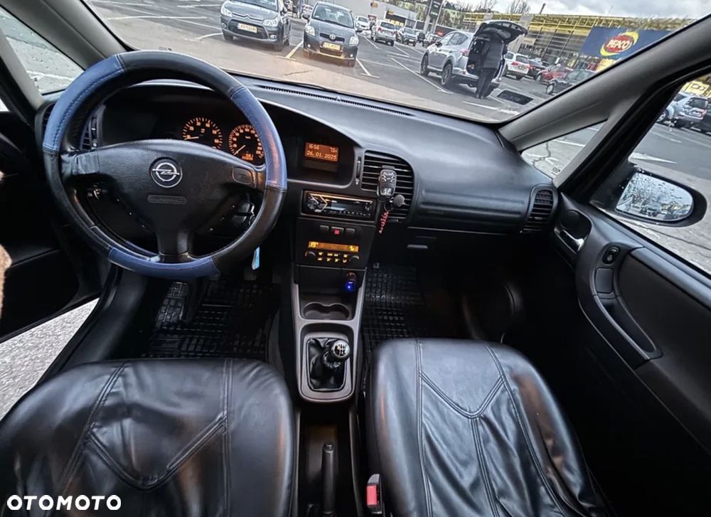 Opel Zafira 1.8 16V Comfort - 5