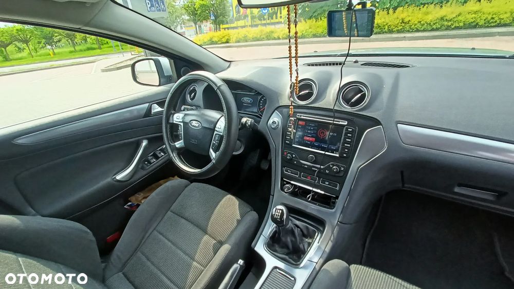 Ford Mondeo 1.6 Titanium - 9