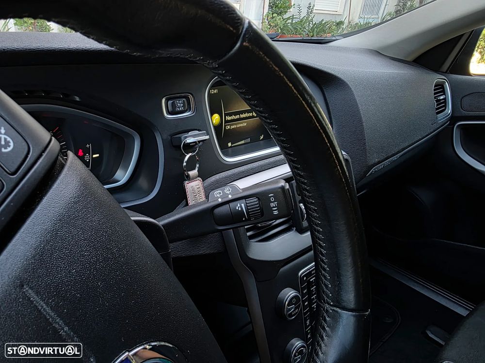 Volvo V40 Cross Country 1.6 D2 Summum - 44