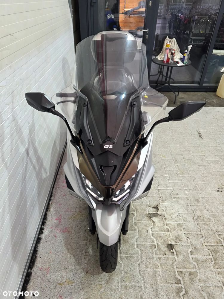 Kymco AK 550 - 14