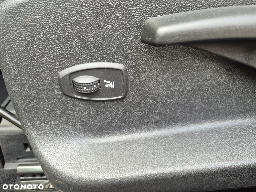 Renault Scenic 1.6 16V 110 TomTom Edition - 17