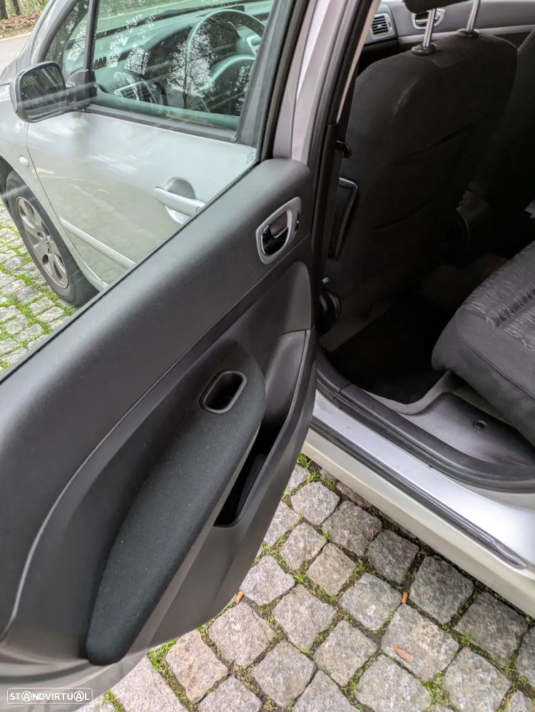 Peugeot 307 Break 1.4 HDi XS - 17