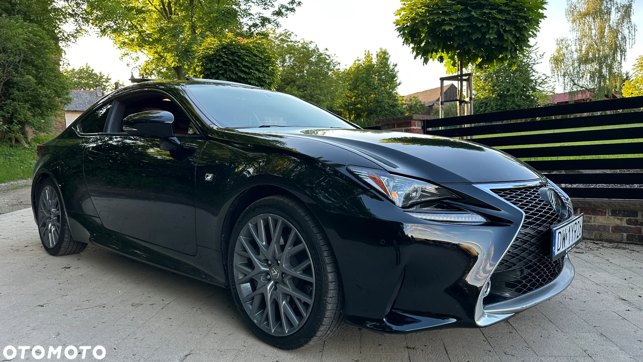 Lexus RC - 3