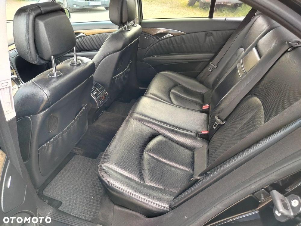 Mercedes-Benz Klasa E 420 CDI 7G-TRONIC Avantgarde DPF BusinessEDITION - 25