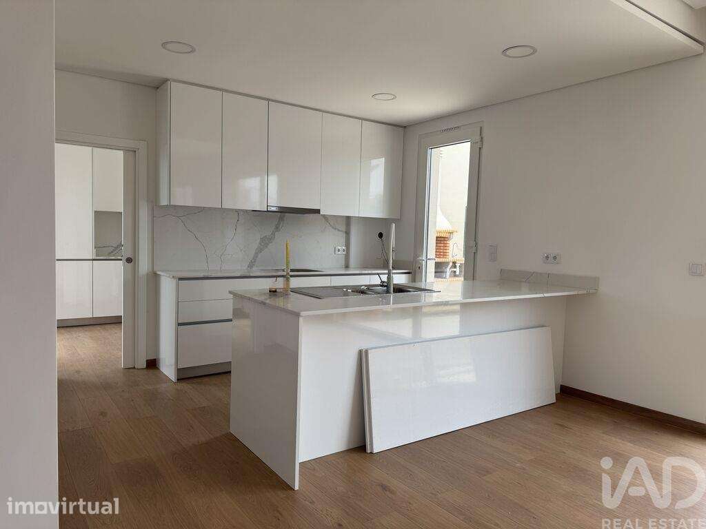 Casa / Villa T4 em Azeitão (São Lourenço e São Simão) de 190,00 m2 - Grande imagem: 4/28