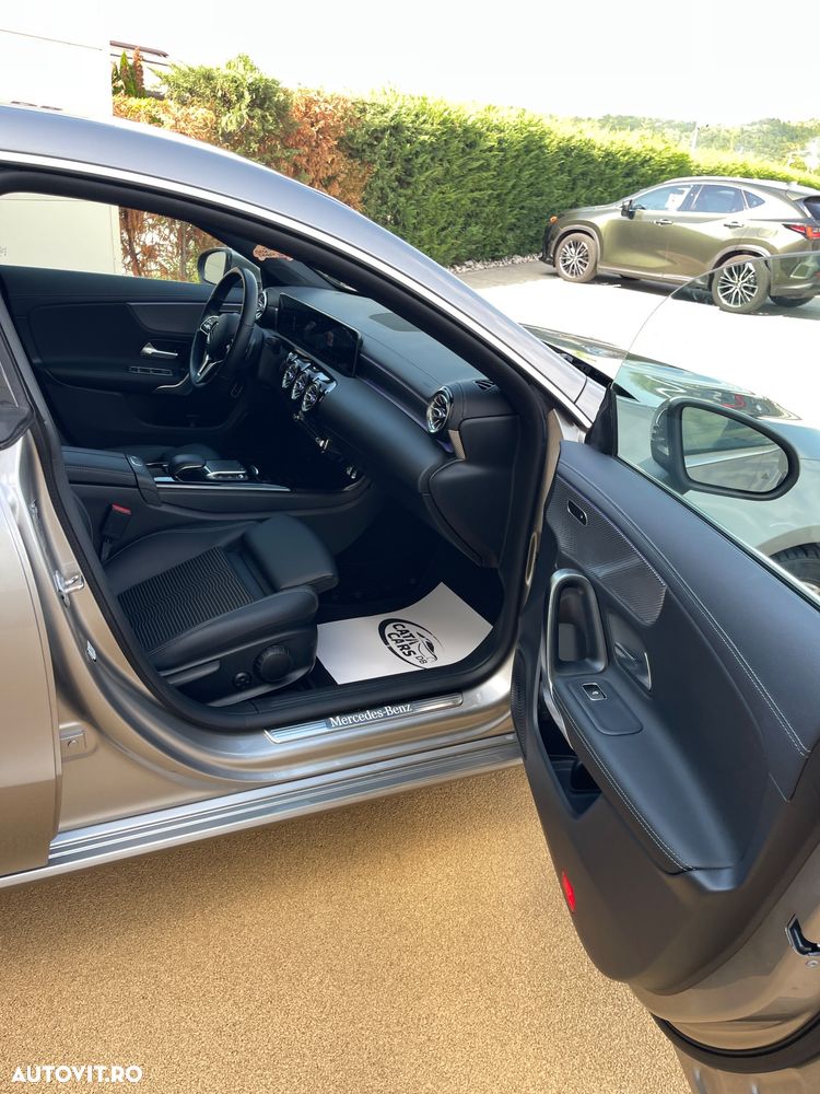 Mercedes-Benz CLA 180 - 21