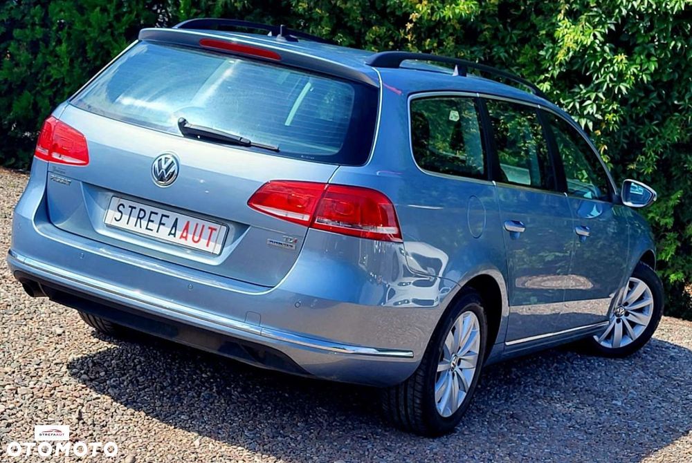 Volkswagen Passat - 4