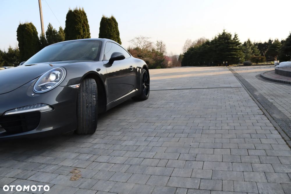 Porsche 911 Carrera PDK - 11