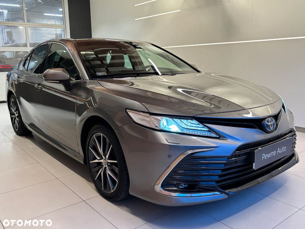 Toyota Camry 2.5 Hybrid Executive CVT - 6