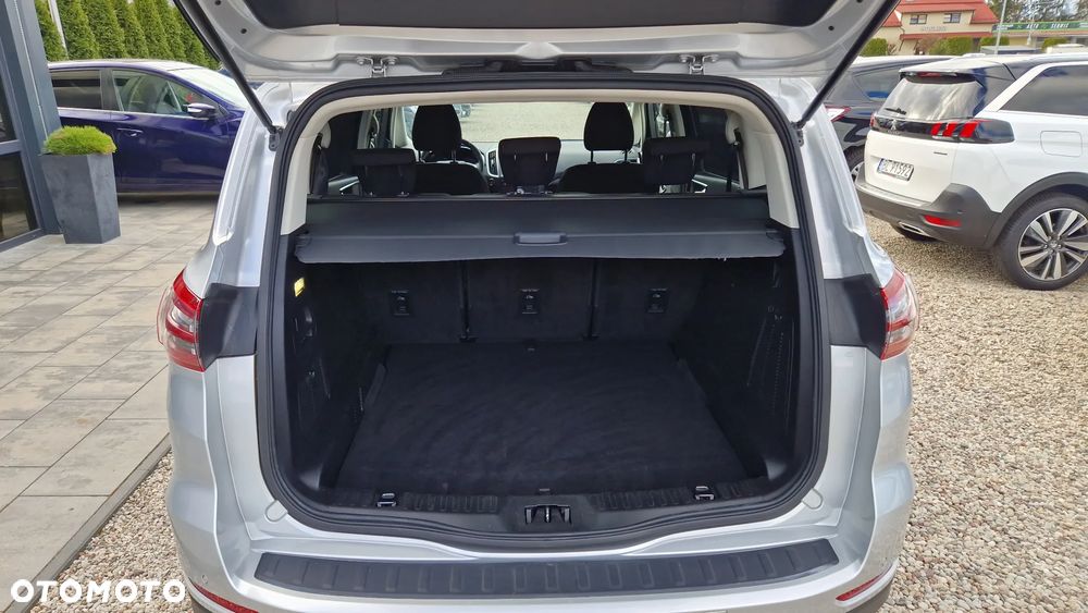 Ford S-Max 2.0 TDCi Titanium PowerShift - 33