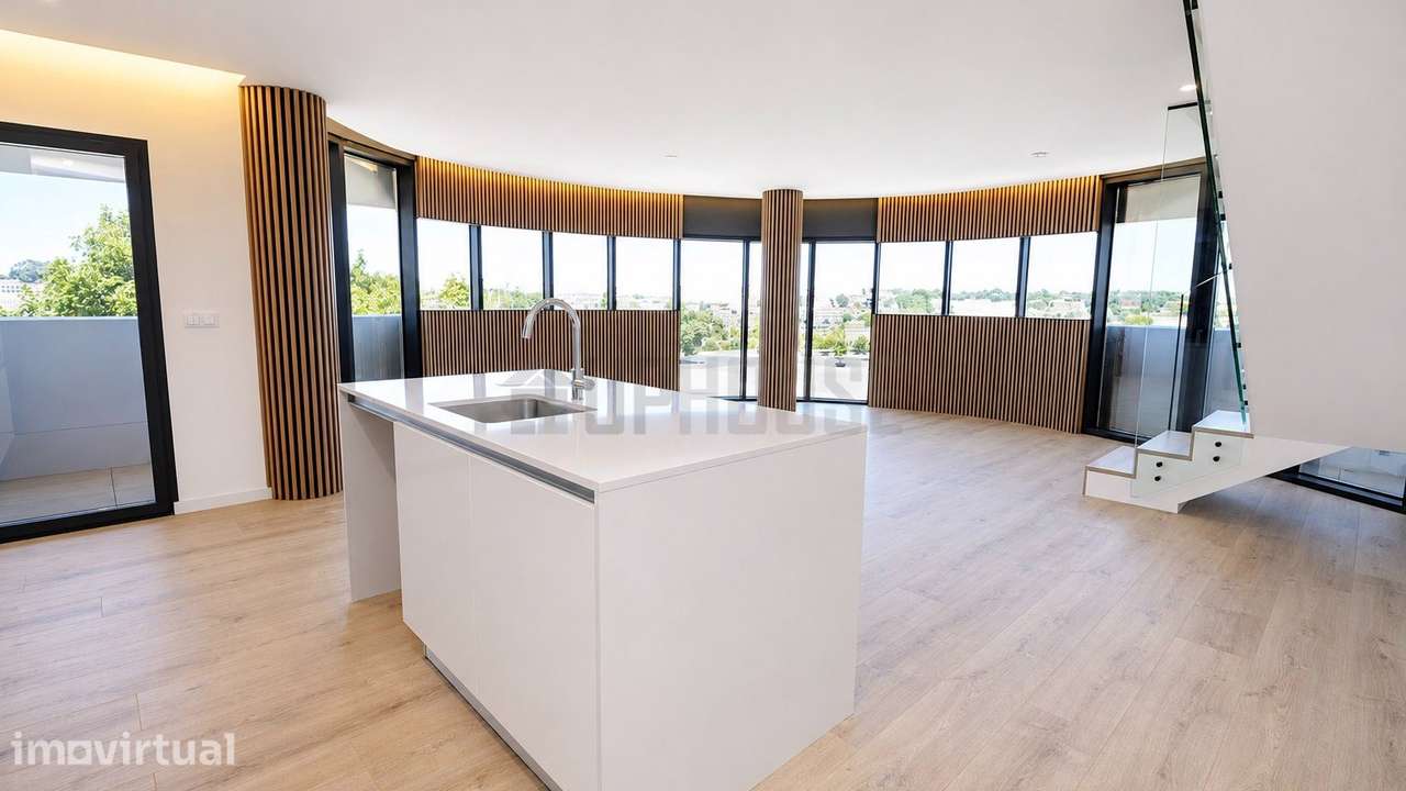 Viva Acima de Tudo | Exclusiva Cobertura T2+2 com Terraço Panorâmico - Grande imagem: 3/22