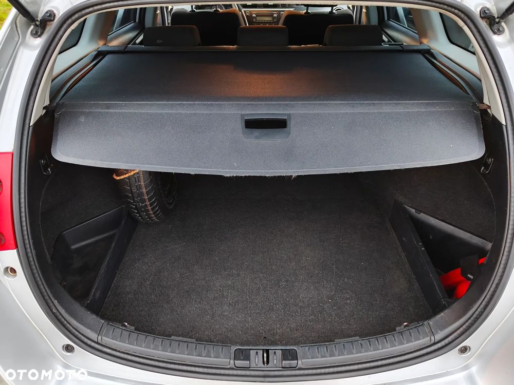 Toyota Auris 1.6 Active - 24