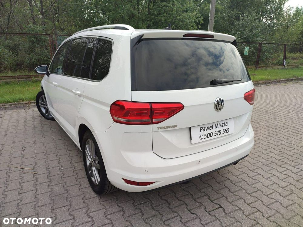 Volkswagen Touran - 36