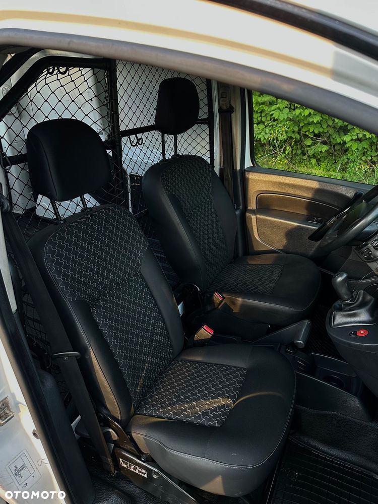 Renault Kangoo ENERGY dCi 90 FAP Start & Stop Luxe - 9