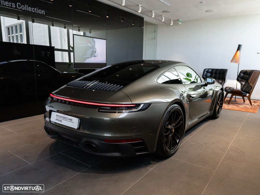 Porsche 911 (992) Carrera 4 GTS PDK - 12