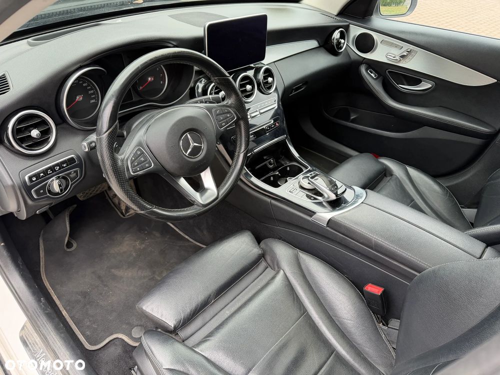 Mercedes-Benz Klasa C 200 7G-TRONIC Exclusive - 18