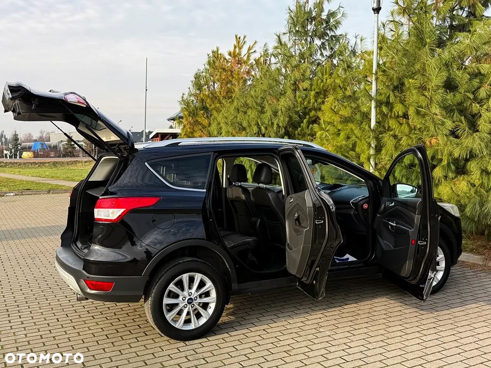 Ford Kuga 2.0 TDCi 2x4 Titanium - 18