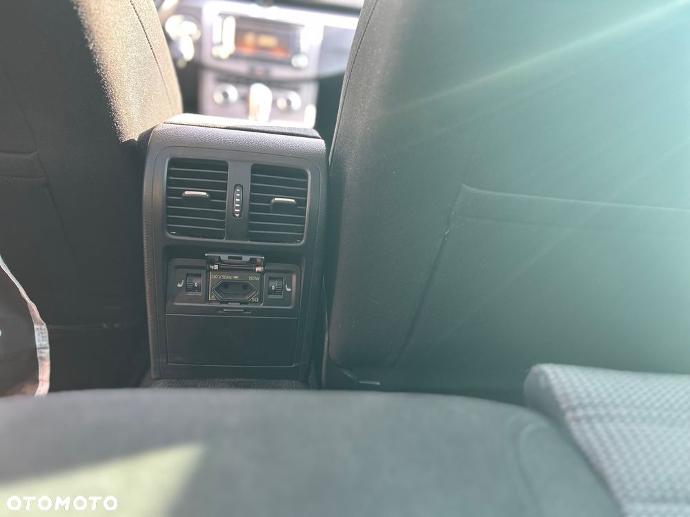Volkswagen Passat - 13