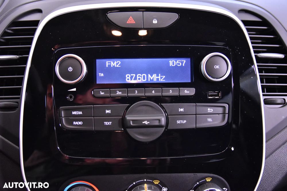 Renault Captur - 19